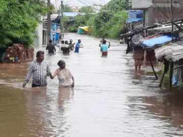 देश मे बारिश का कहर जारी:महाराष्ट्र में 99 और गुजरात में 95 लोगों की मौत,जानिए देश मे मौसम का हाल